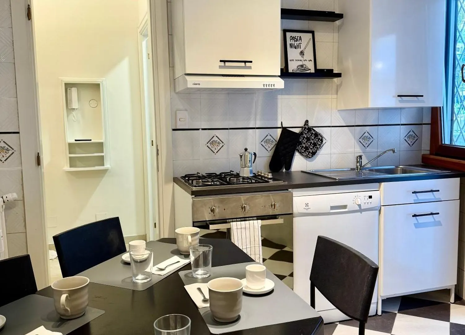 Sarhome Rome Apartment